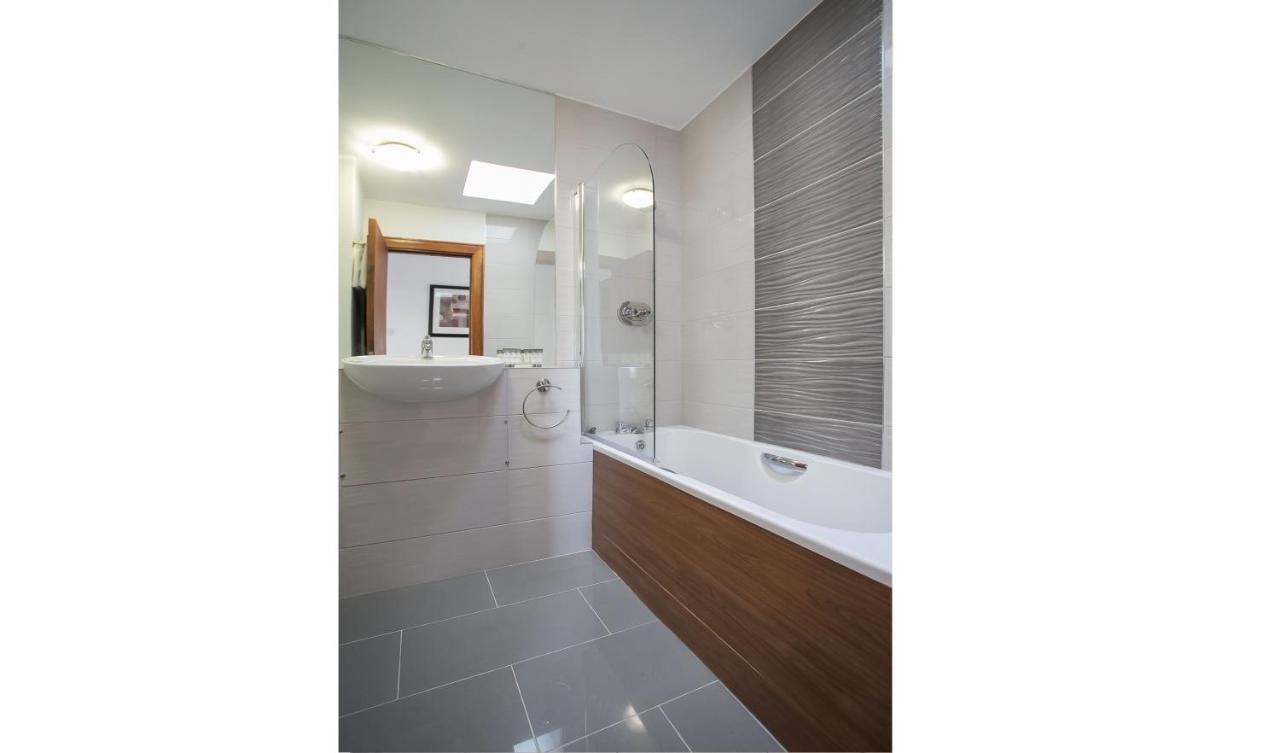 Parnell Boulevard Apartments Дъблин Екстериор снимка